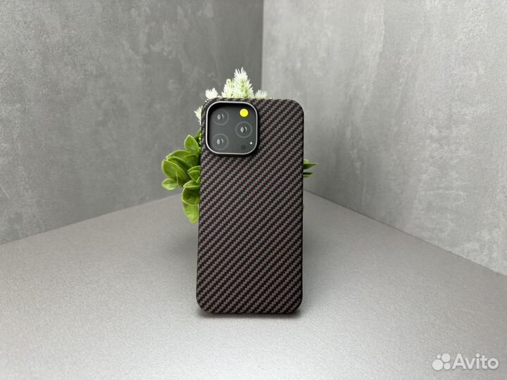 Чехол на iPhone Kevlar