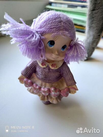 Кукла, статуэтка