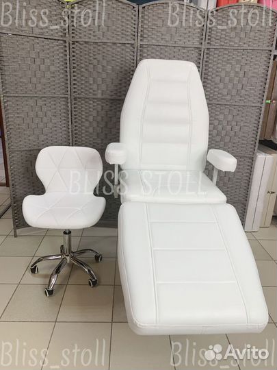 Кушетка косметологическая и стул