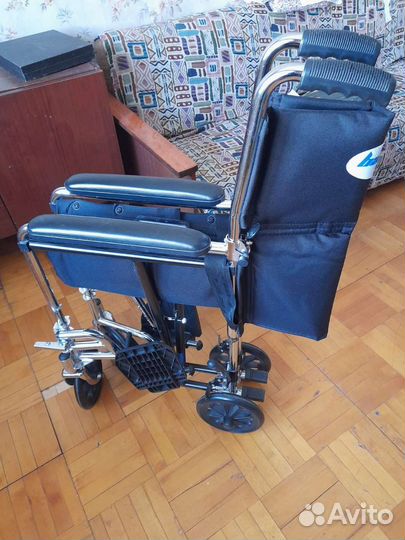 Новое Инвалидное кресло-коляска