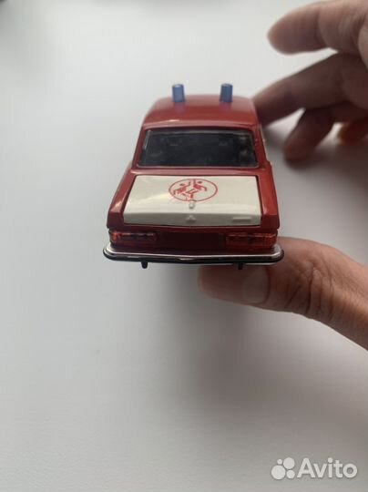 Модель 1:43 СССР Волга 31-02