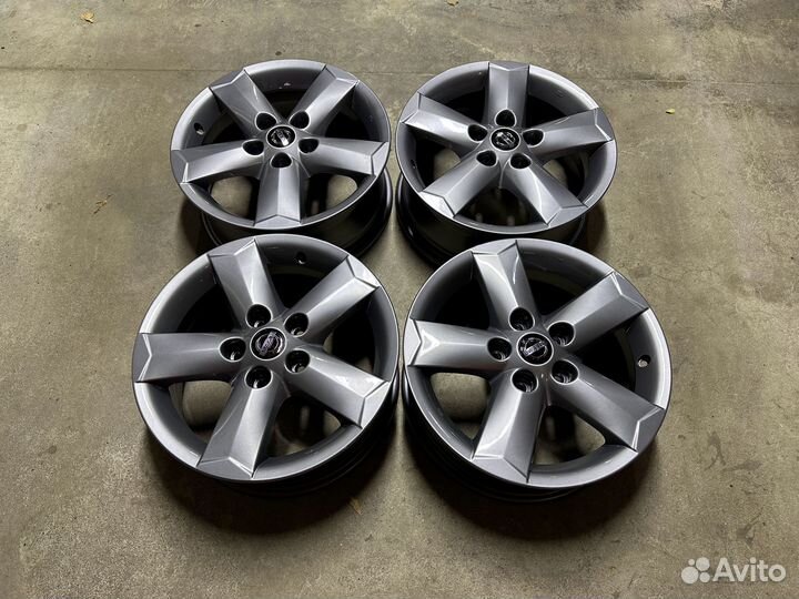 Литые диски R16 Nissan