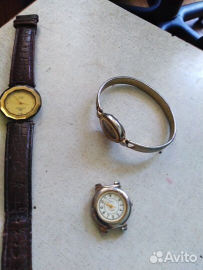 Значки, пуговицы, часы