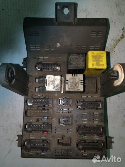 Блок предохранителей Renault Laguna 1 универсал