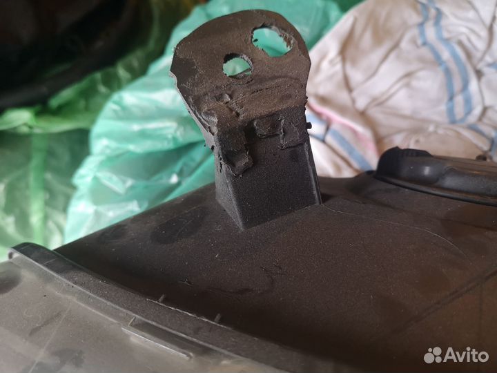 Фара Renault Fluence