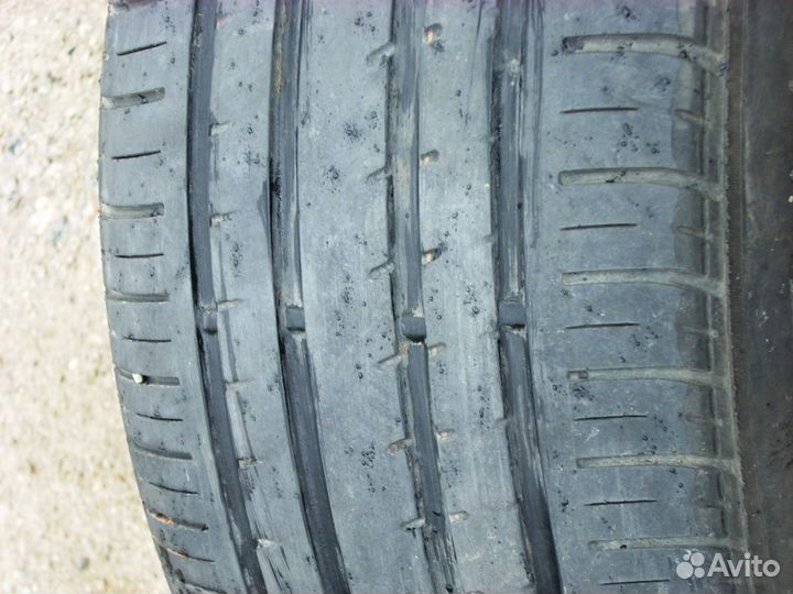Pirelli P Zero Rosso 245/45 R19 98Y