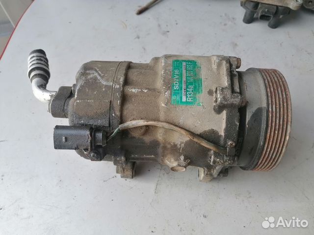 Компрессор кондиционера Skoda Octavia