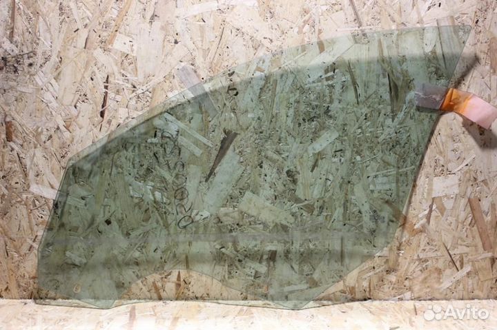 Стекло двери передней правой Bmw 7 f02 2008-2015