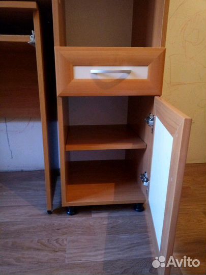 Стол+шкаф