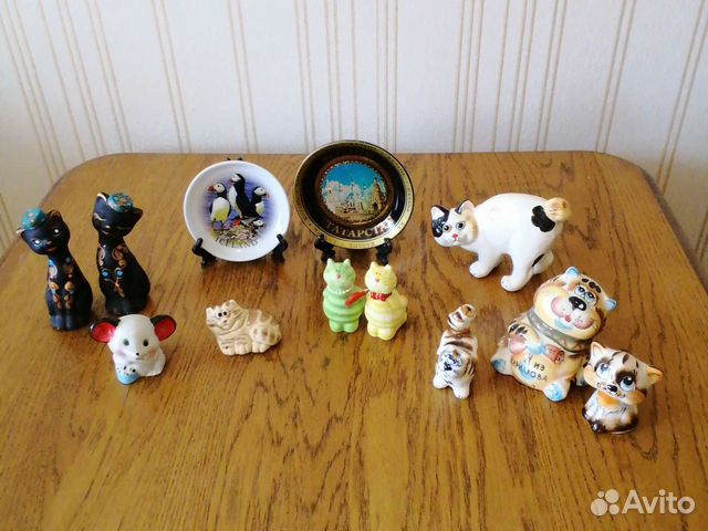 Статуэтки разные