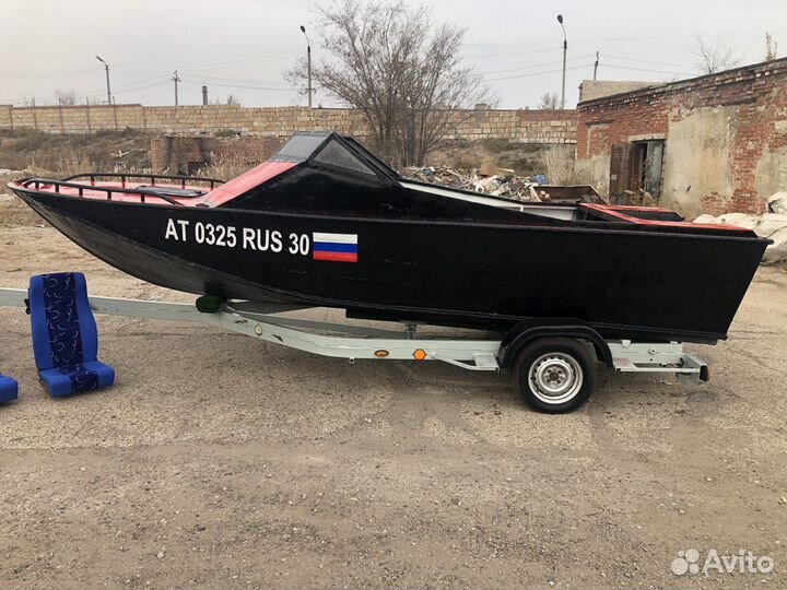 Моторная лодка Днепр