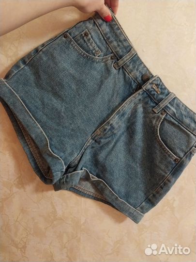 Джинсовые шорты