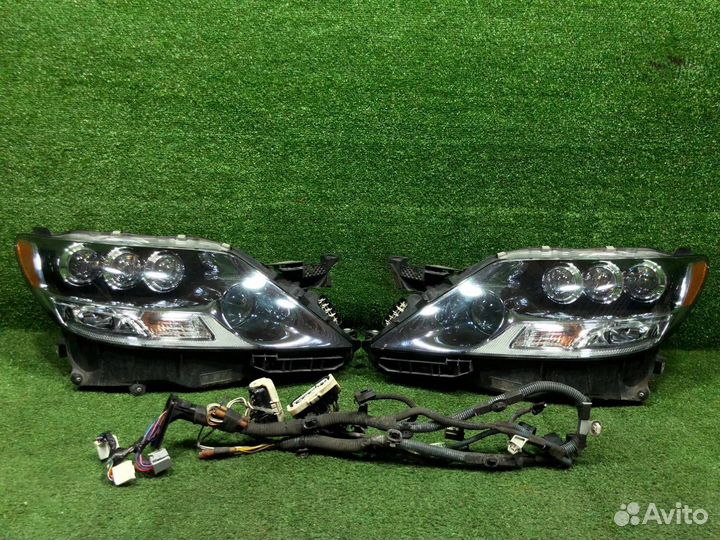 Комплект фар передний Lexus Ls600H UVF45 2UR-FSE