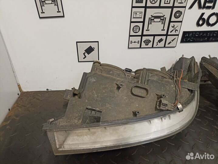 Фара правая для Nissan Primera P12E