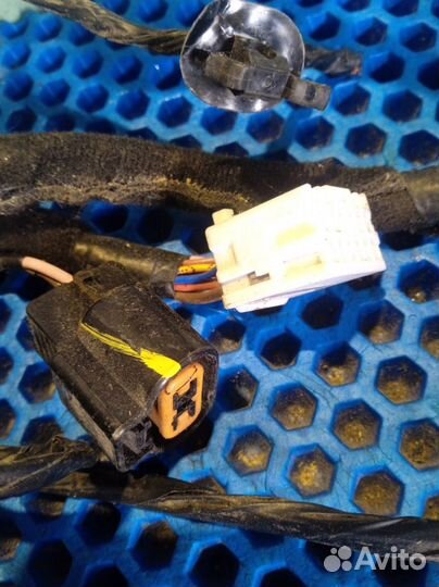 Проводка двери Kia Sportage 4