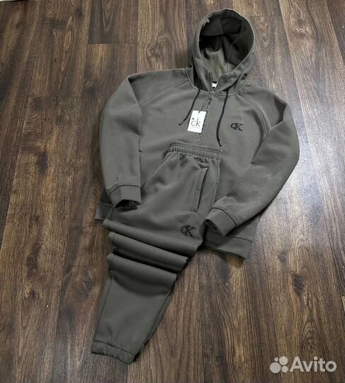 Спортивный костюм