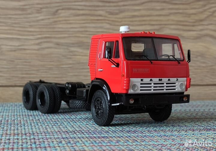 Шасси камаз-53212, разные цвета кабин, 1/43