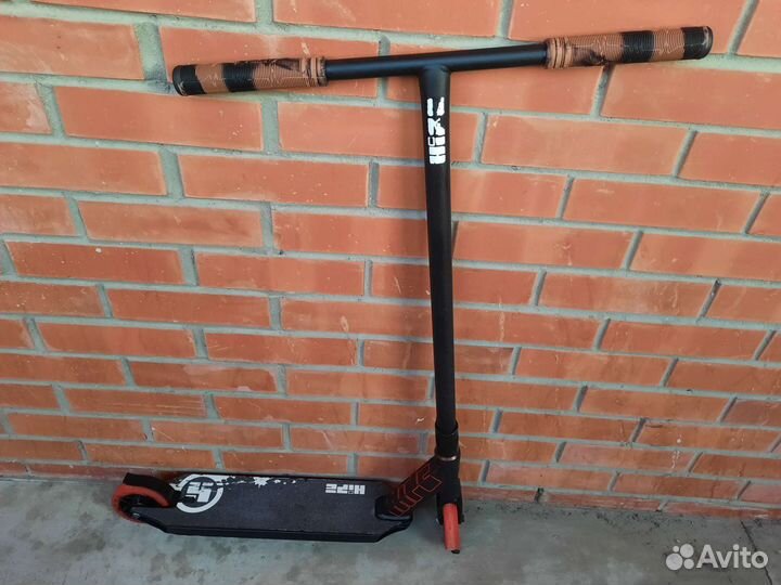 Трюковой самокат Hipe h8