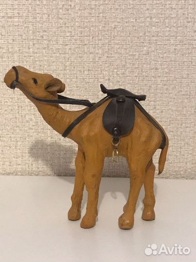 Верблюд из кожи