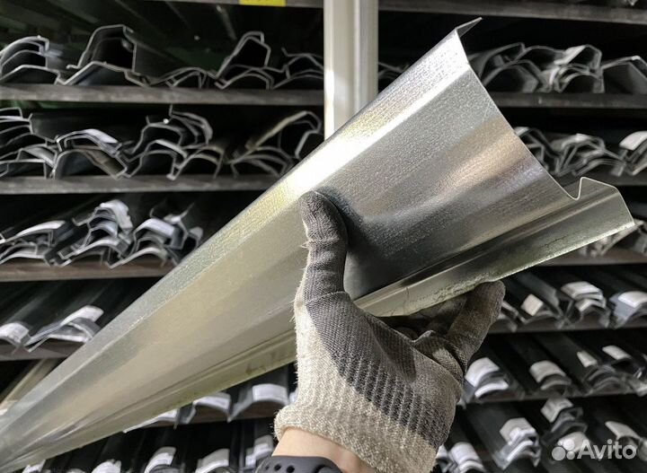 Порог правый Toyota Auris E150, Blade 2006-2012 (1