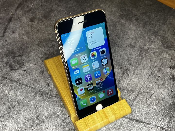 iPhone 8, 64 ГБ