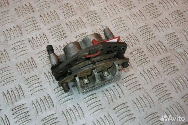 Суппорт передний Kawasaki ZZR250