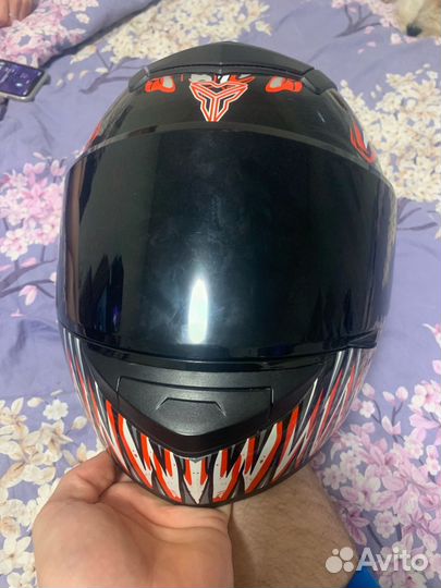 Мотоциклетный шлем