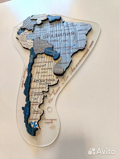 Деревянная карта мира