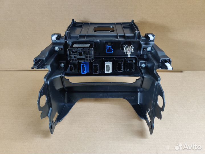 Панель Аутлендер 3 phev в сборе Оригинал