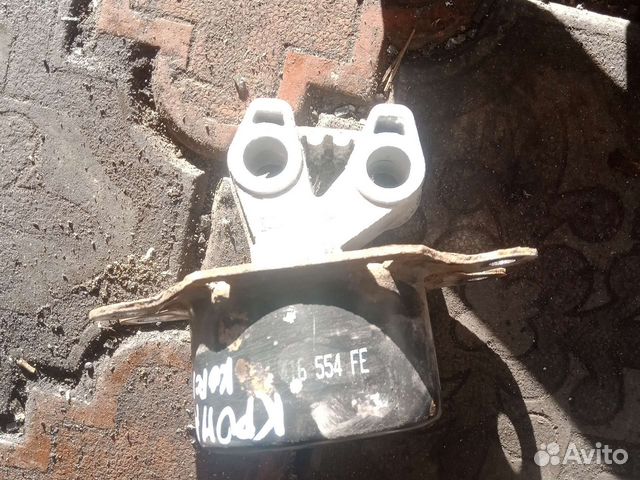 Кронштейн подушки коробки передач Опель Корса С