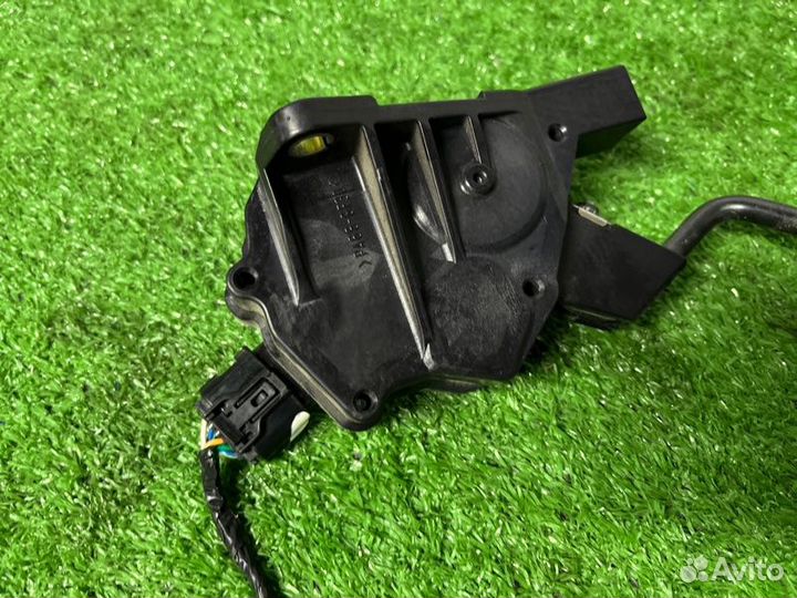 Педаль газа Subaru Outback BRF EZ36 2009