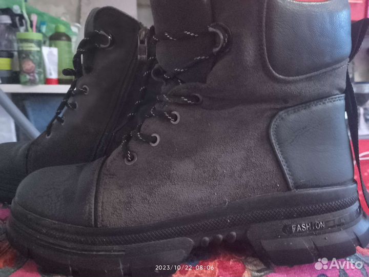 Ботинки женские зимние 39 размера бу