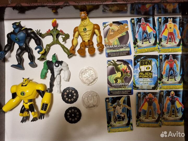 BEN 10 часы, машина, фигурки, карточки