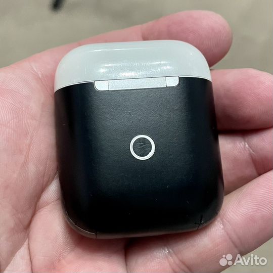 Кейс наушников AirPods 2