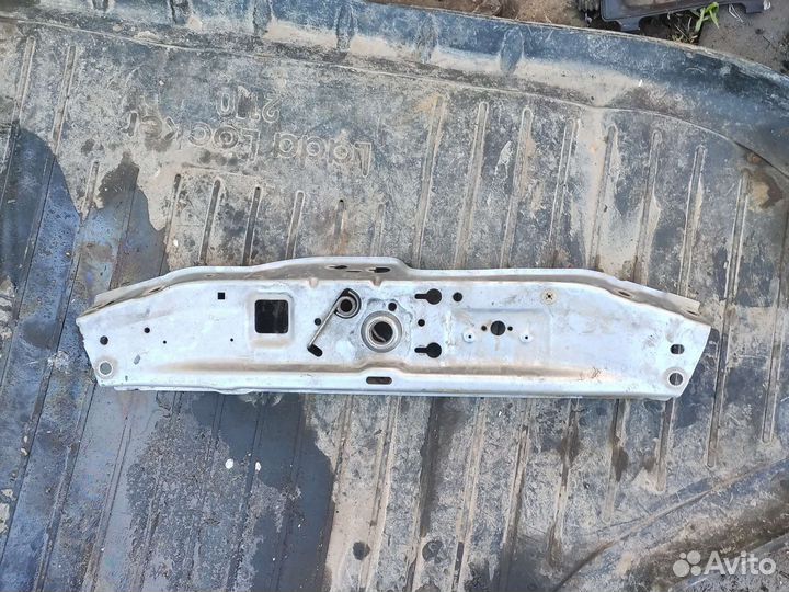 Верхняя планка телевизора Opel Astra h