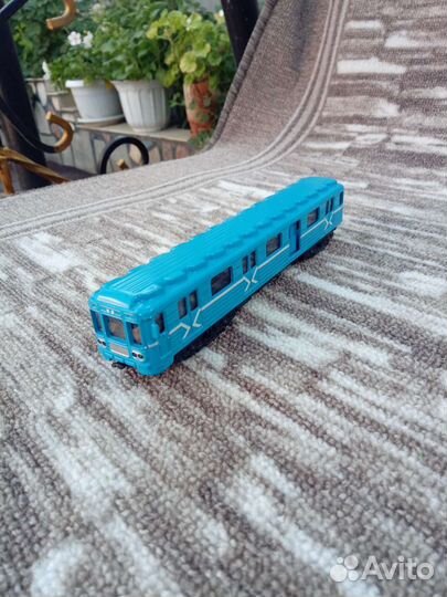 Игрушки машинки