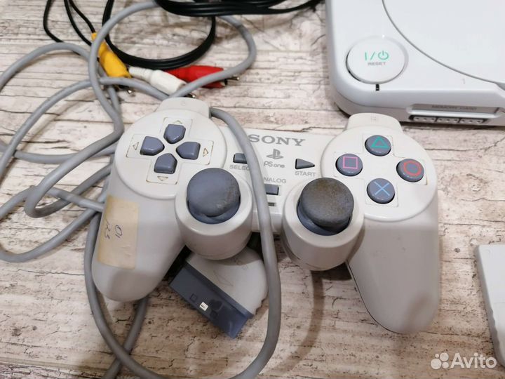 Игровая приставка Sony Playstation 1