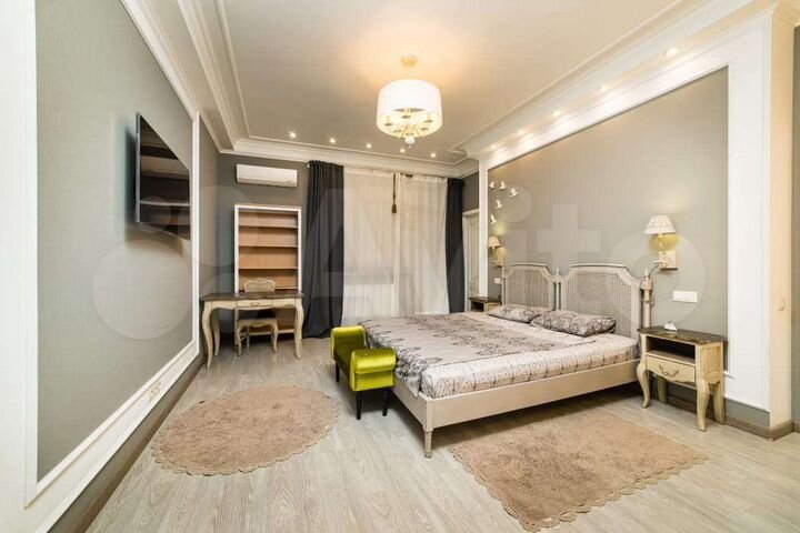 3-к. квартира, 122 м², 1/6 эт.