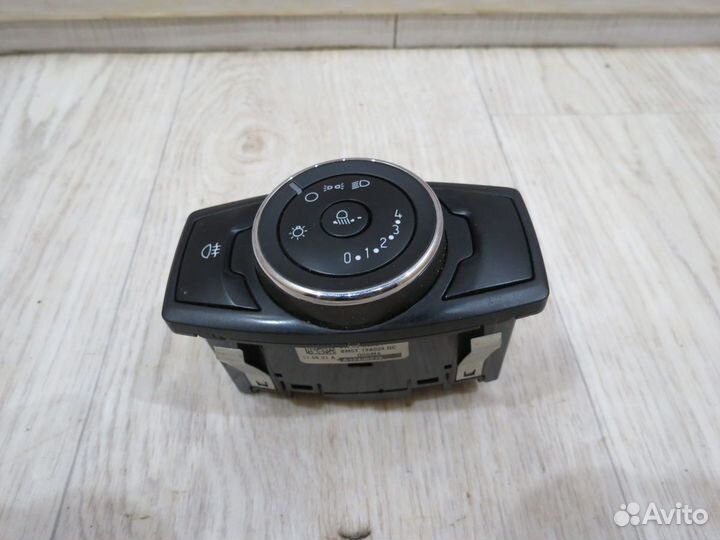 Блок управления светом Ford Focus 3