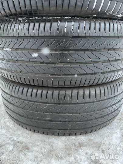 Continental UltraContact UC6 225/55 R19 99V