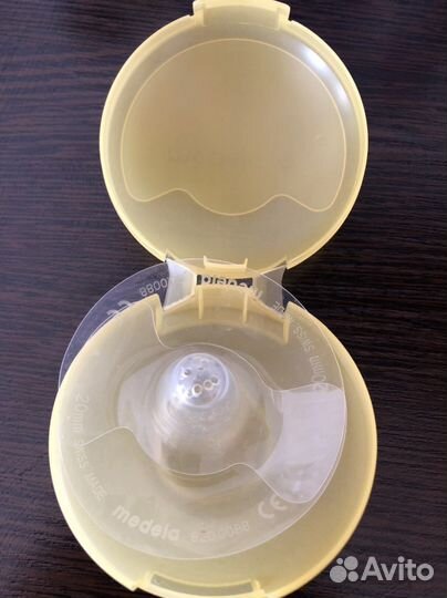 Накладки на грудь medela