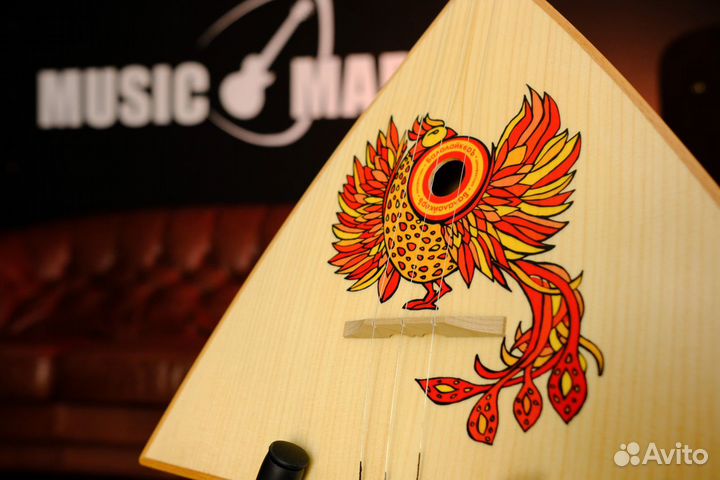 Балалайка трехструнная