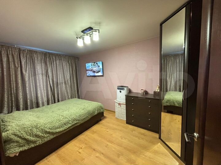 2-к. квартира, 47 м², 9/9 эт.