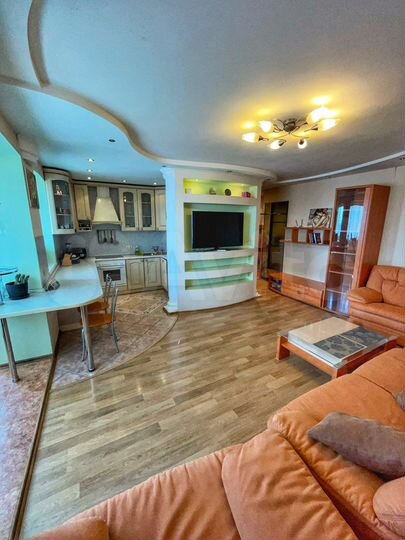 2-к. квартира, 55 м², 8/9 эт.