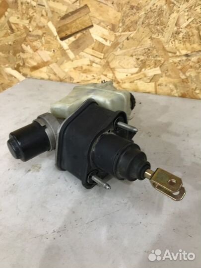 Главный тормозной цилиндр Mercedes E-Class W211