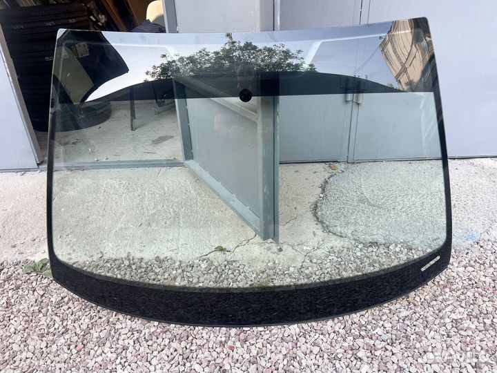 Стекло лобовое Skoda Octavia A5 2004-2012 Б/У