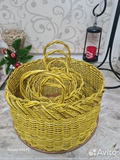 Изделия из искусственного ротанга. Ручная работа