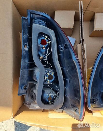 Стоп задний левый Prado 120. Оригинал