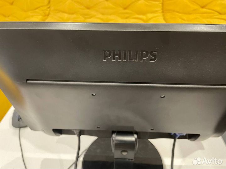 Монитор Philips