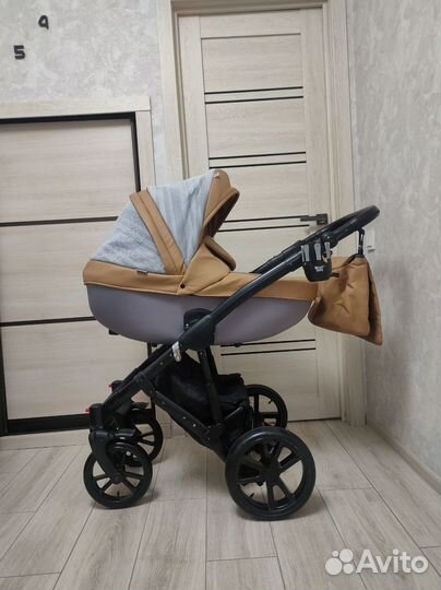 Коляска 3 в 1 Retrus Milano Premium